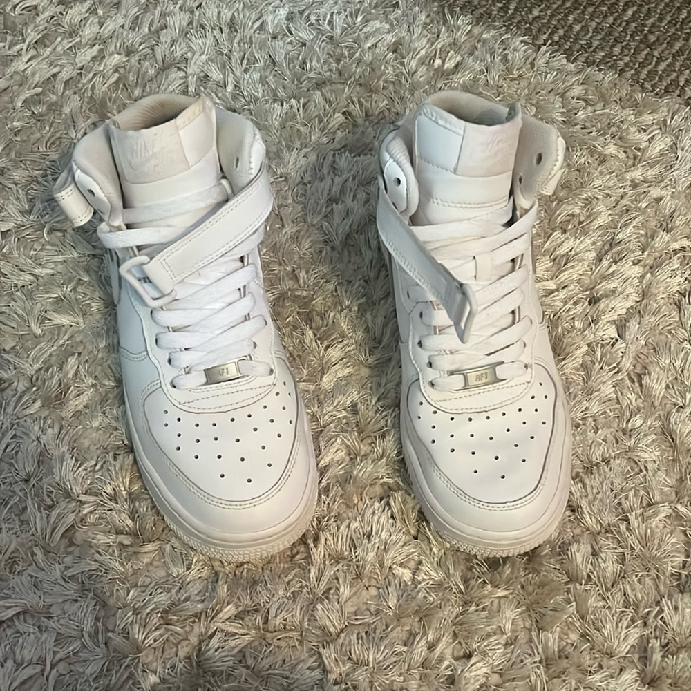 All White Air Force 1